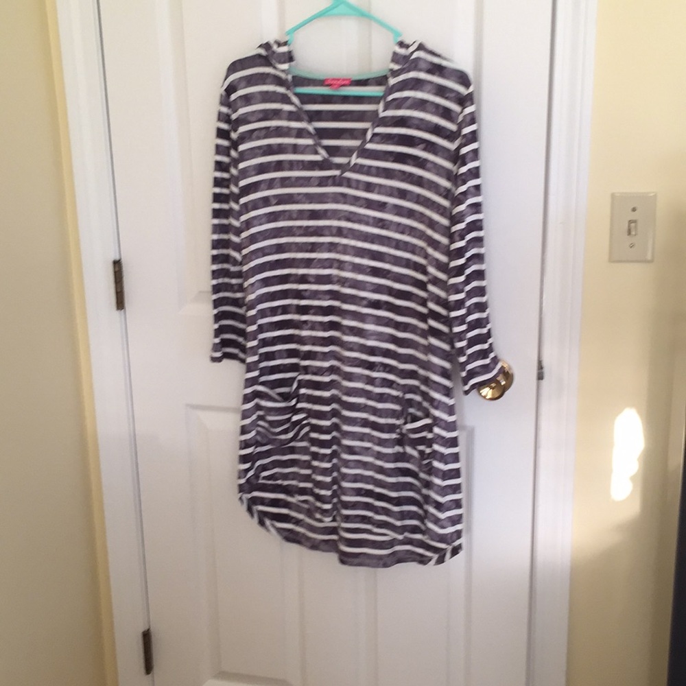 Women’s cover up